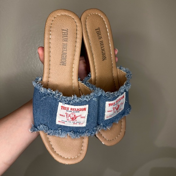 Deadstock True Religion Pump Thick Wedge Heel Frayed Denim - Picture 1 of 4